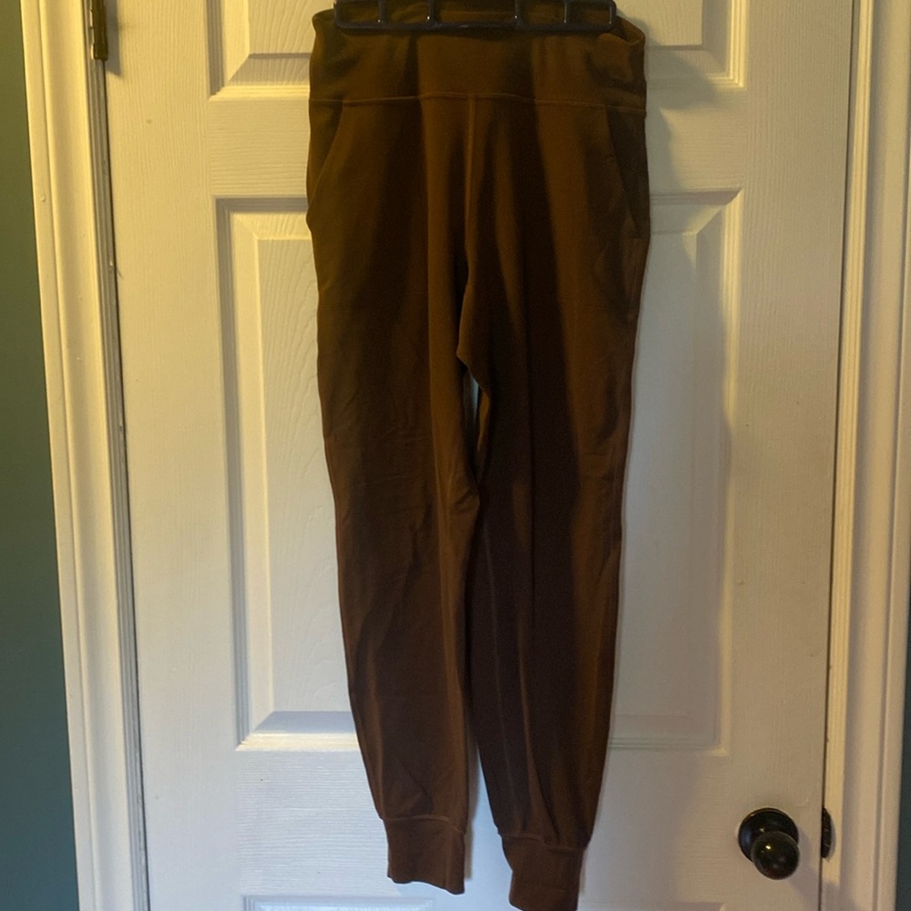 Lululemon Brown Joggers size 8